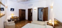 Pantheon Inn